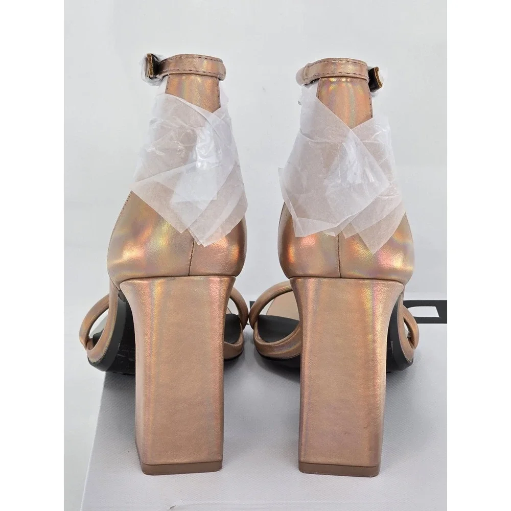 DKNY‎ Women's Waylin Sqaure Toe Ankle Strap Block Heel Sandal ROSE GOLD Sz 7 NIB